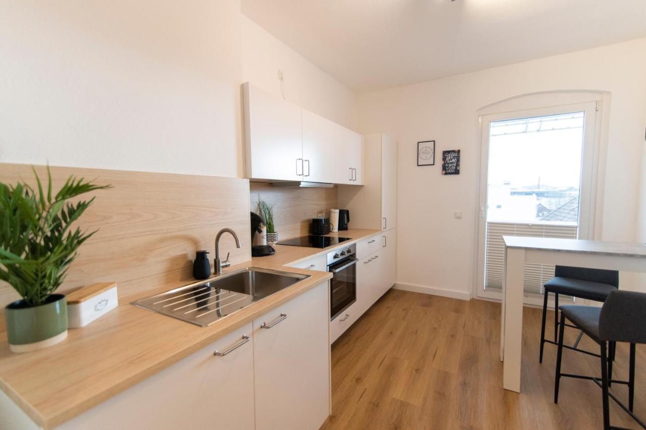 Peter Apartments - Wohnung 90Qm, 3 Schlafzimmer, Kueche, Wohnzimmer, Balkon, Netflix ฟุลดา ภายนอก รูปภาพ