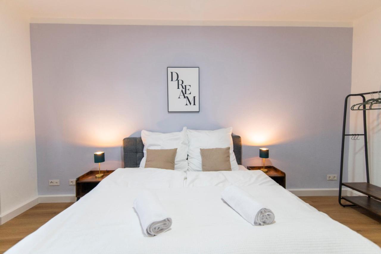 Peter Apartments - Wohnung 90Qm, 3 Schlafzimmer, Kueche, Wohnzimmer, Balkon, Netflix ฟุลดา ภายนอก รูปภาพ